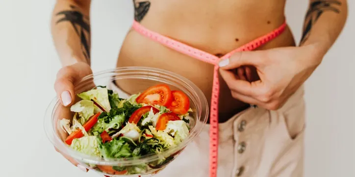 Especialistas alertam sobre a importância de buscar ajuda profissional para fazer uma dieta