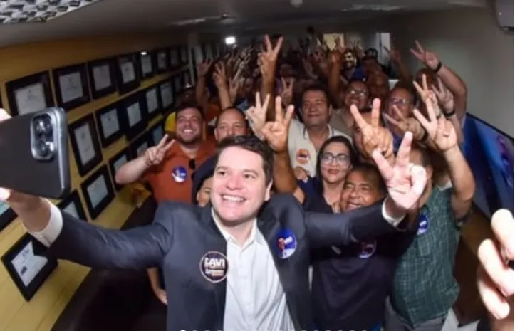 Imagem ilustrativa da imagem Davi Davino oficializa candidatura ao Senado e diz que resistiu a pressões