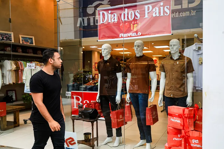 Pesquisa mostra que 69,25% dos maceioenses pretendem comemorar o Dia dos Pais