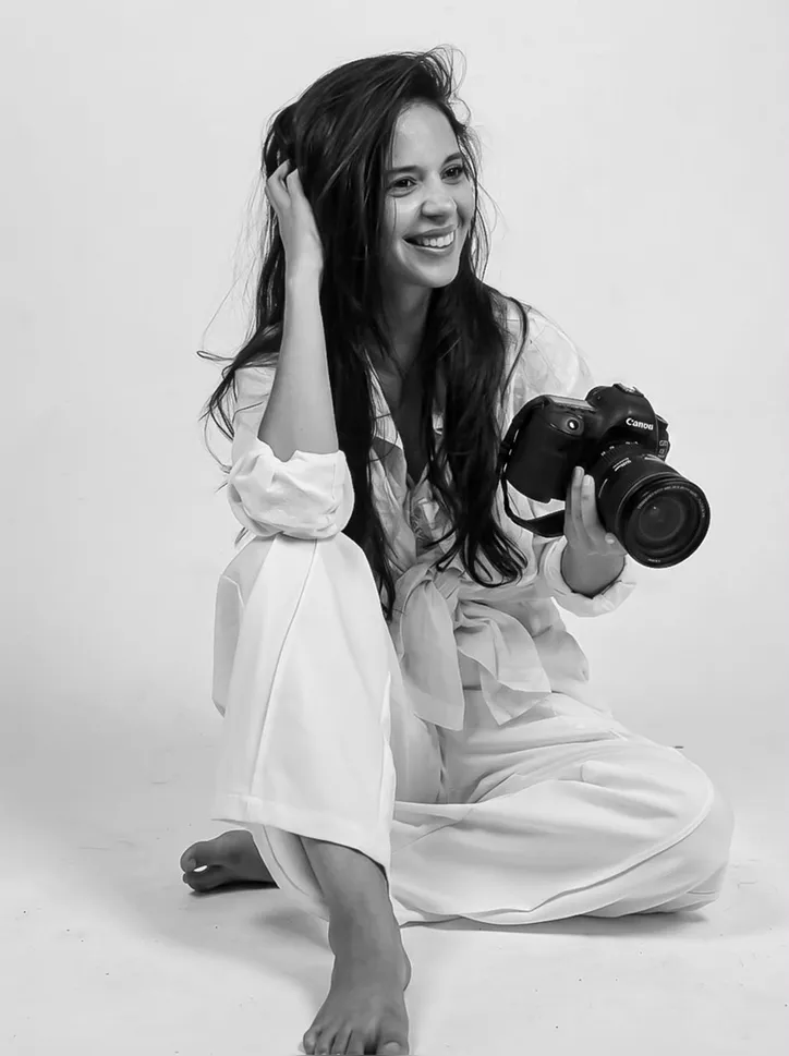 A fotógrafa e jornalista Tatiane Almeida