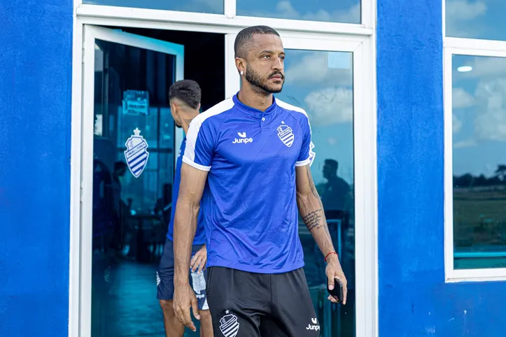 Rafael Castro é a novidade do CSA para jogo contra o Uberlândia