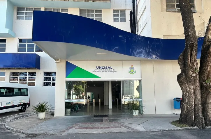 Alunos matriculados na Uncisal perderão vínculo com a instituição