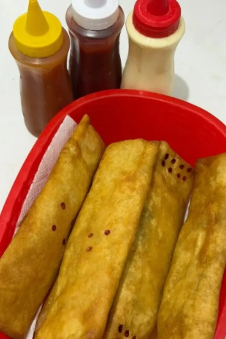 Imagem ilustrativa da imagem Pastel Chinês da Maria - atravessando gerações