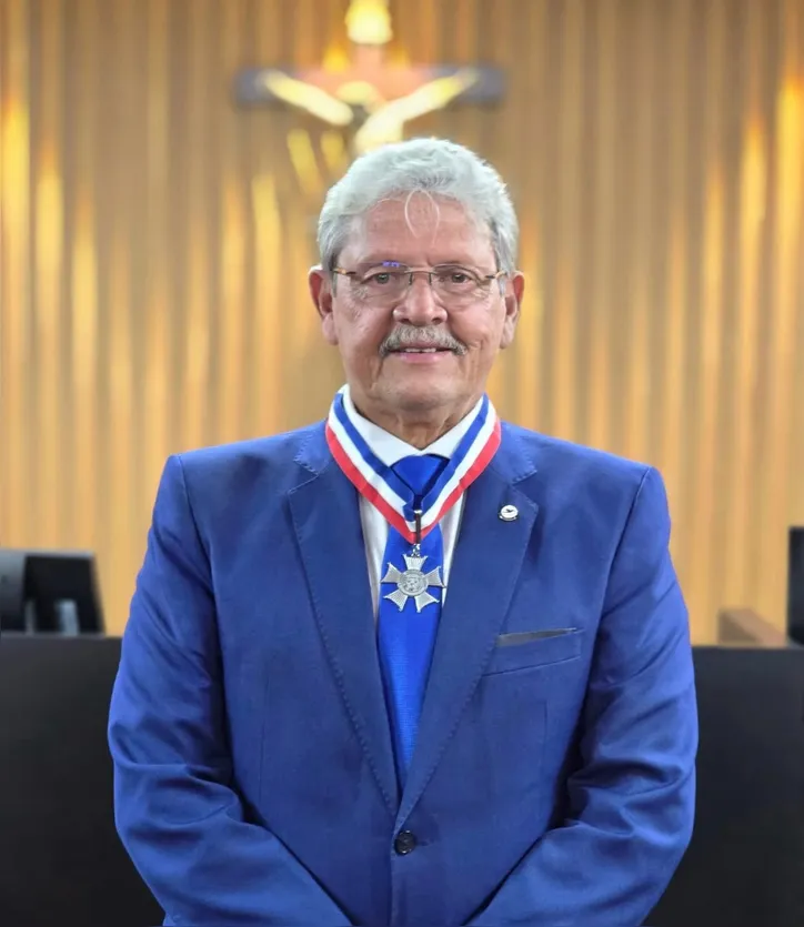 Diretor do Cofeci, VILMAR PINTO foi agraciado com a Comenda de Ordem do Mérito Ministro Silvério Fernandes de Araújo Jorge, uma das mais importantes honrarias concedidas pelo TRT da 19ª Região