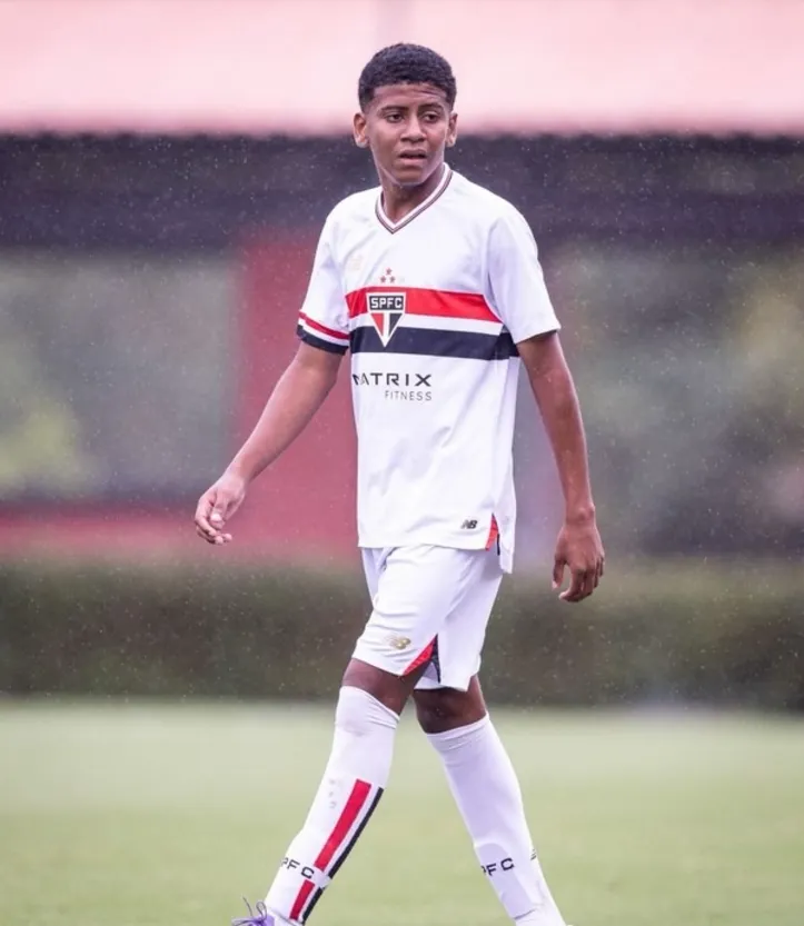 Imagem ilustrativa da imagem Polícia investiga morte de promessa do futebol que foi morto após partida em Macei