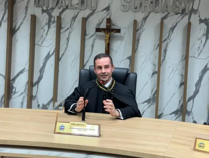 Primeira sessão foi conduzida pelo novo presidente do órgão, Bruno Toledo