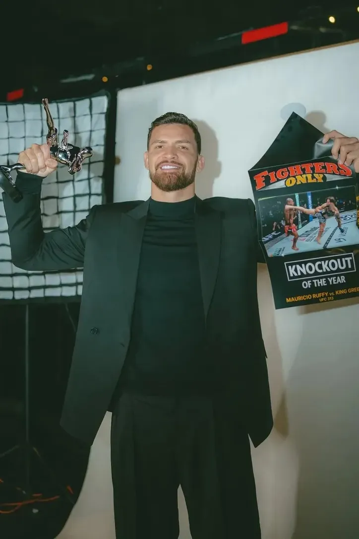 Maurício Ruffy busca nova vitória em seu cartel do UFC
