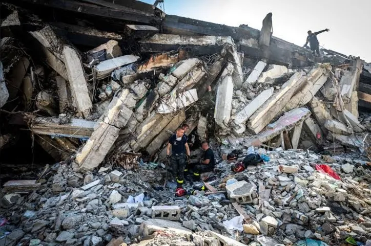 Imagem ilustrativa da imagem Venezuela ainda busca por 30 mil desaparecidos após terremotos