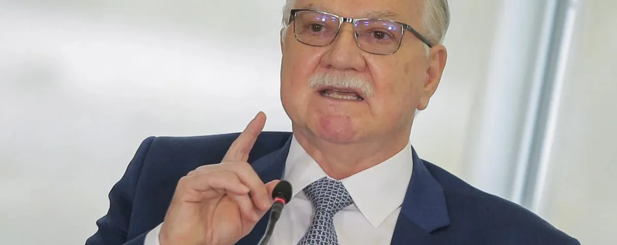 Fachin suspende decisões de Mendonça e Dino relacionadas ao comando da PF