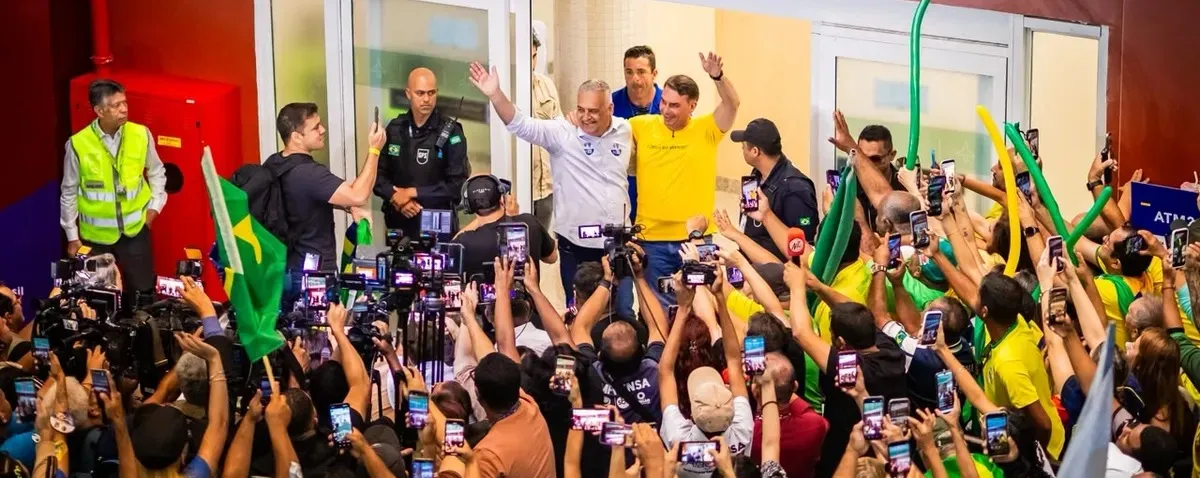 Flávio e Gaspar afirmam que vão manter Bolsa Família e combater as facções