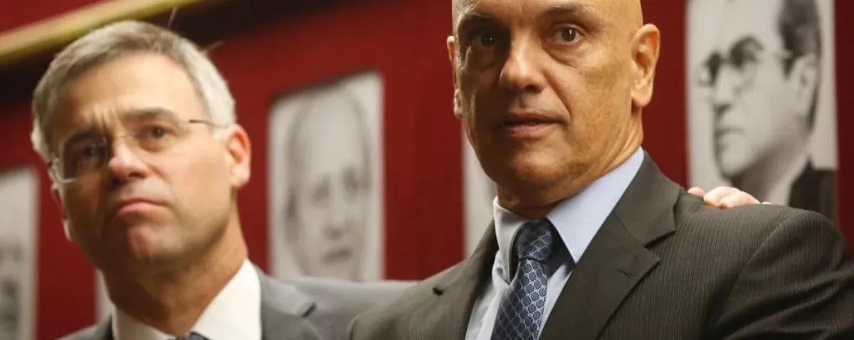 Moraes denuncia Mendonça ao STF por abuso de autoridade e improbidade