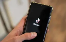 Agência federal multa TikTok em R$ 153,7 milhões por dados de crianças
