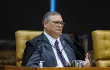Flávio Dino tira sigilo de ação sobre filme “Dark Horse”