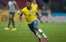 Gabriel Jesus chega à Espanha para assinar com o Barcelona