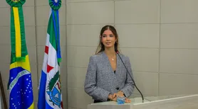 Ginasta Duda Arakaki é homenageada em Maceió