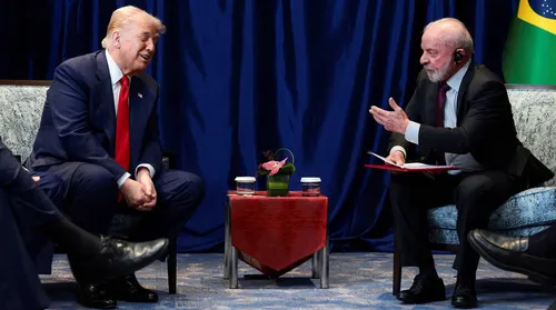 Brasil e Estados Unidos definem nova reunião para falar sobre tarifaço - Imagem