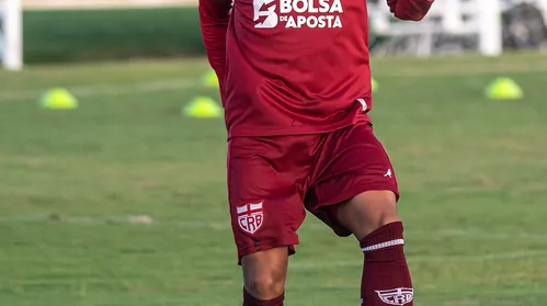 CRB tem dúvida na lateral-esquerda para encarar Cuiabá - Imagem
