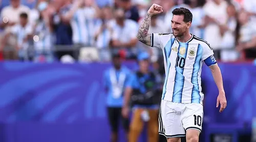 Em carta, Lionel Messi anuncia aposentadoria da Seleção Argentina - Imagem