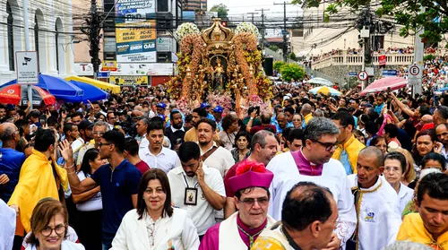 Procissão marca encerramento da festa de Nossa Senhora dos Prazeres em Maceió - Imagem