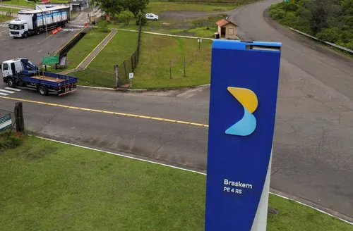 Ações da Braskem caem 15,16% após banco recomendar venda de papéis
