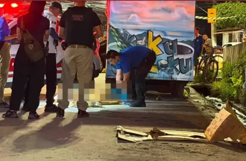 Adolescente de 15 anos foi morta após sequência de vinganças, aponta polícia; corpo foi deixado em avenida