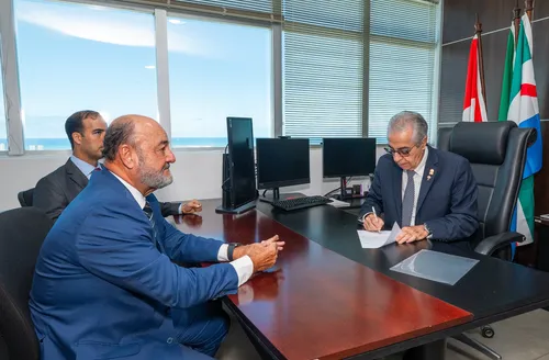 Antônio Dória é empossado como desembargador eleitoral substituto