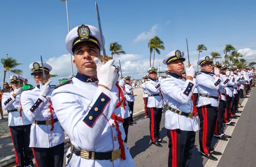 Avenida da Paz recebe tradicional desfile cívico-militar de 7 de Setembro