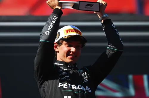 Kimi Antonelli vence GP da Espanha e abre vantagem no topo