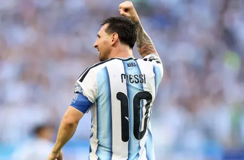 Messi é convocado pela Argentina para se despedir da seleção
