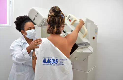 Outubro Rosa destaca prevenção diante de 880 casos de câncer de mama estimados em 2026 em AL