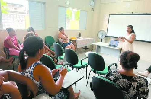 Safra Constante amplia alternativas de renda para mulheres da Coopmaris com novas capacitações