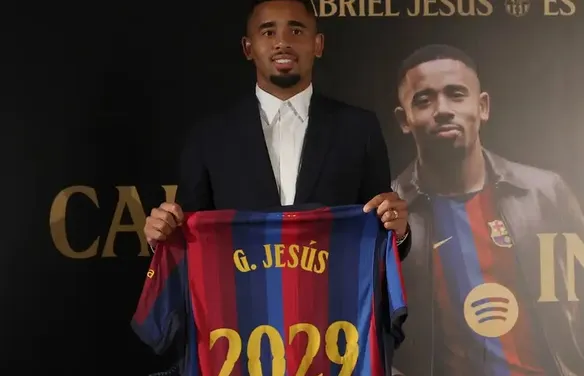 Gabriel Jesus assina contrato com o Barcelona até 2029