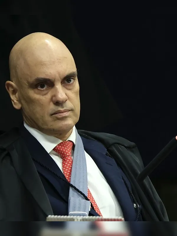STF analisa hoje relatório da PF sobre mensagens entre Moraes e Vorcaro