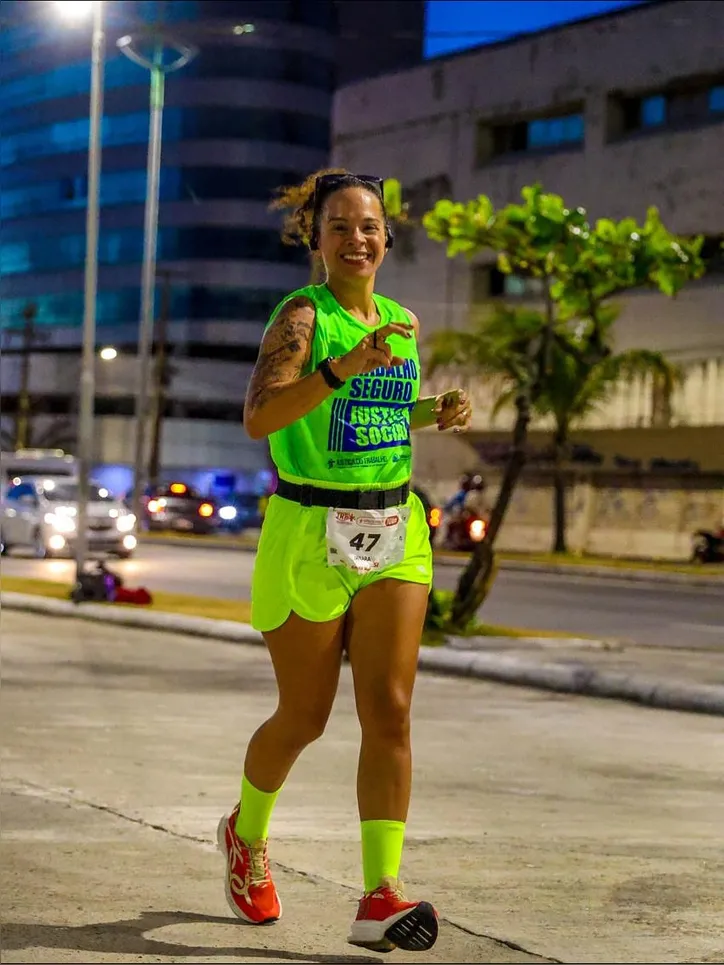 A médica praticava corrida quando foi atropelada.