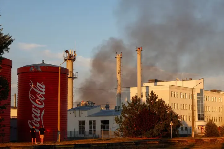 Fábrica da Coca-Cola nos arredores de Kiev, capital da Ucrânia