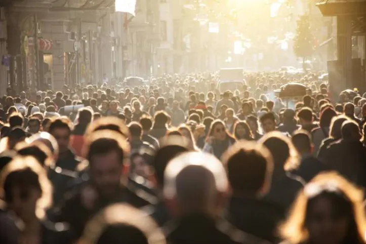 População brasileira foi estimada em 214,2 milhões de habitantes