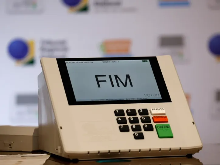 Imagem ilustrativa da imagem Lula e Flávio Bolsonaro escolhem estado de São Paulo para último ato de campanha no 1º turno