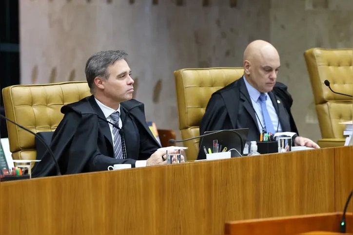 Ministro André Mendonça retirou o sigilo da investigação que envolve Moraes e Daniel Vorcaro