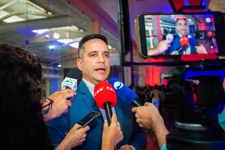 Imagem ilustrativa da imagem Paulo Dantas anuncia 30 delegadas para reforçar combate à violência contra a mulher