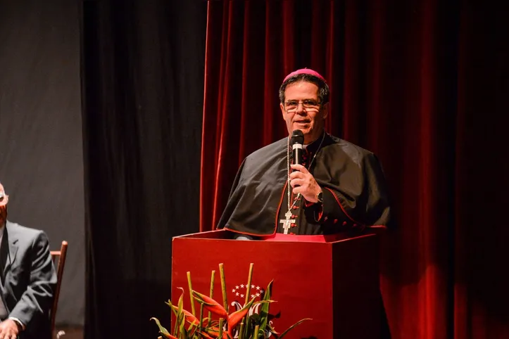 Com procissão e show de evangelização no Estacionamento de Jaraguá, o arcebispo Metropolitano de Maceió, Dom BETO BREIS, encerra hoje as celebrações da festa de Nossa Senhora dos Prazeres