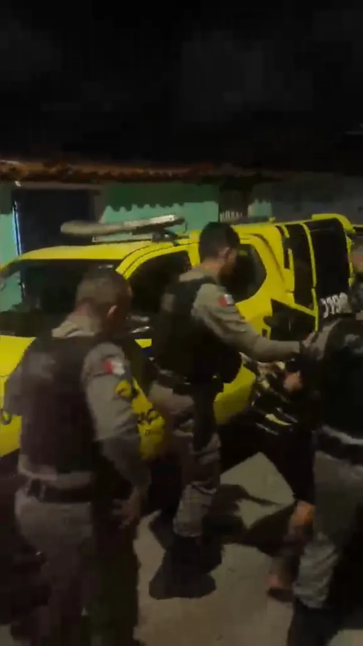 Ocorrência no Jacintinho foi filmada pela população revoltada