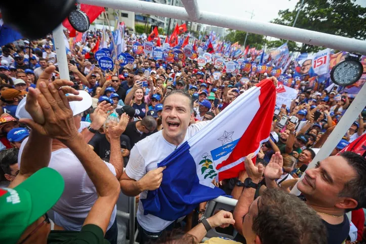 Renan Filho e JHC chegam à reta final da campanha ao governo do Estado empatados tecnicamente nas pesquisas mais recentes
