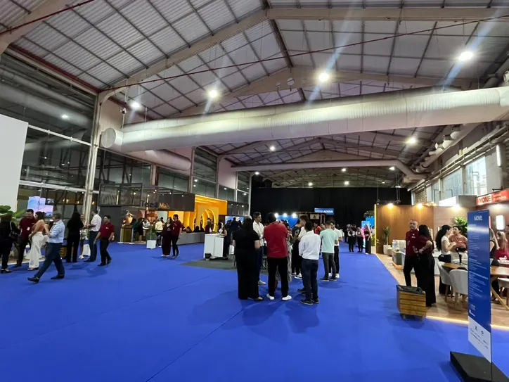 Abertura contou com a presença de autoridades e empresários