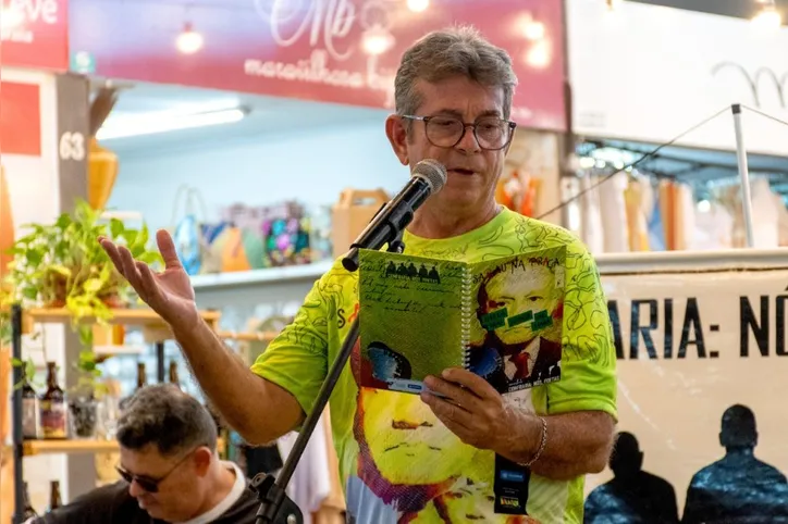 Ciro Veras, fundador da Academia Alagoana de Literatura de Cordel, conduz oficina gratuita