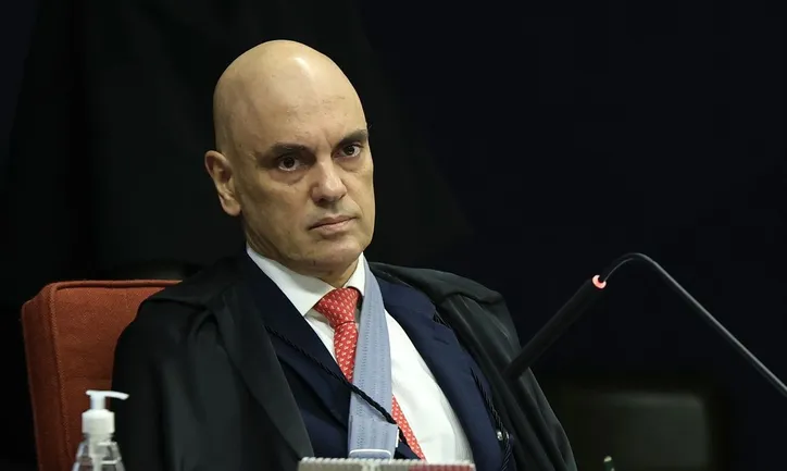 Alexandre de Moraes teria se encontrado oito vezes com Vorcaro