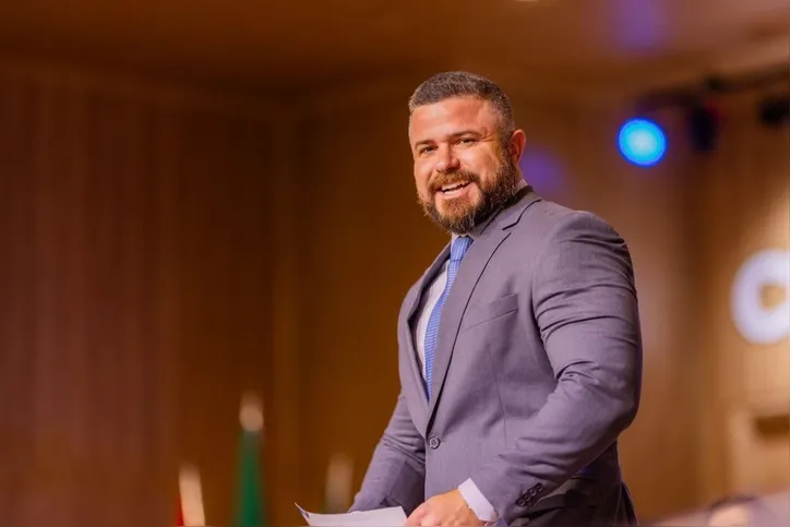 Thiago Prado avalia retorno à Câmara após decisão da Justiça sobre suplentes do PP
