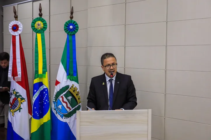 Vereador Charles Hebert pede convocação de secretário de Fazenda para explicar operações do Iprev