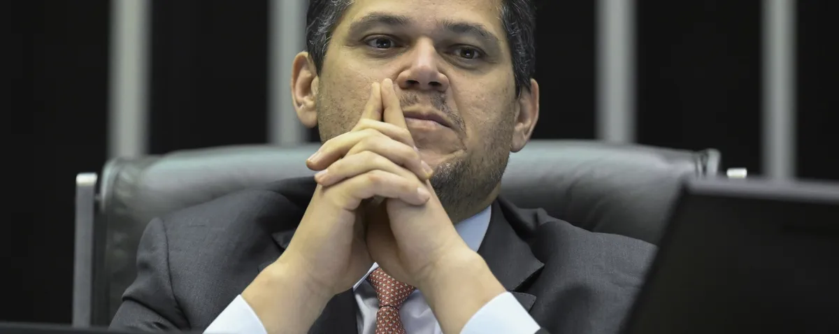 Senado deve votar hoje proposta para acabar com escala 6x1