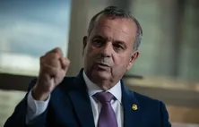 Marinho surpreso: ‘Flávio deveria liderar a oposição’