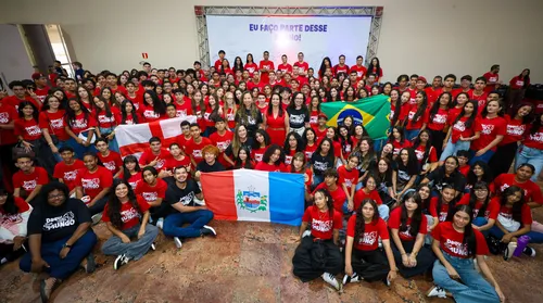 Alagoas envia 200 estudantes da rede estadual para intercâmbio de quatro semanas na Inglaterra - Imagem